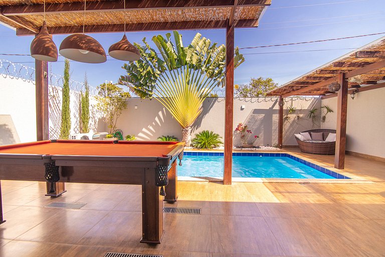 Casa Ipê - Luxo em Cond Fechado c/Piscina Aquecida