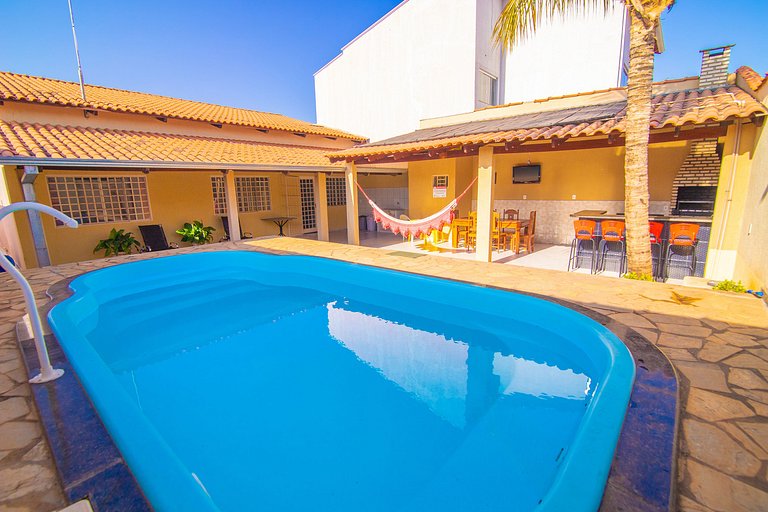 Casa Encanto: Piscina e localização Incrível