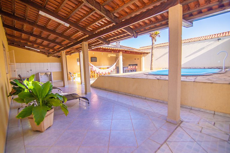 Casa Encanto: Piscina e localização Incrível