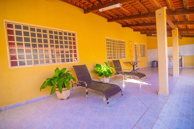 Casa Encanto: Piscina e localização Incrível