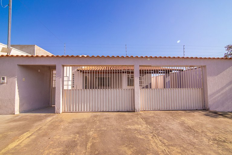 Casa Encanto: Piscina e localização Incrível