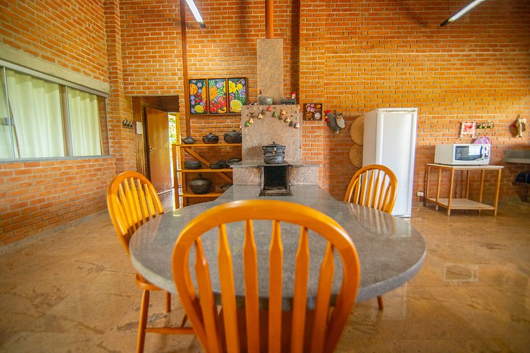 Chácara c/ Piscina Aquecida, Jacuzzi e Sinuca