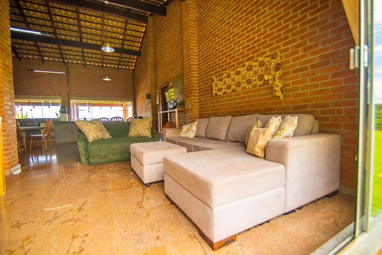 Chácara c/ Piscina Aquecida, Jacuzzi e Sinuca