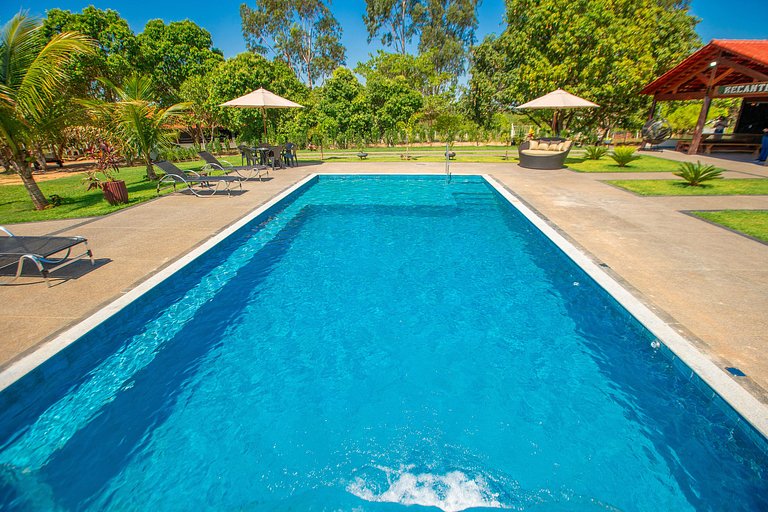 Refúgio de Lazer: Chácara c/ Espaço e Conforto