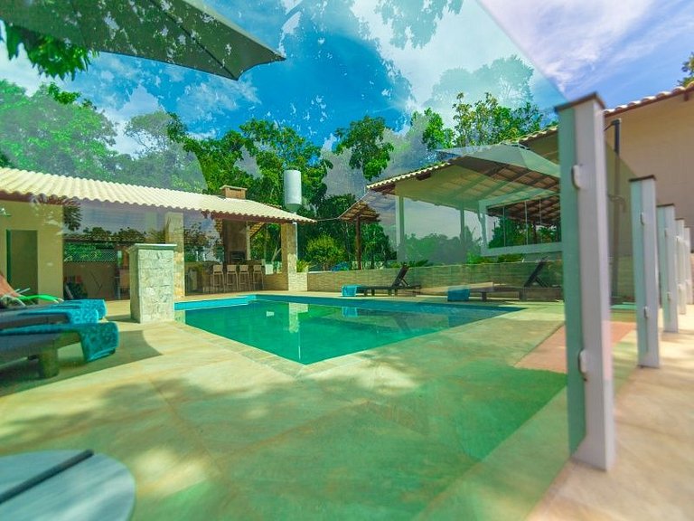 Chácara encantadora com 5 quartos, piscina e mesa de sinuca