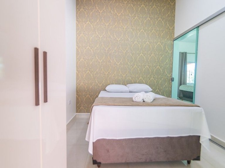 Chácara encantadora com 5 quartos, piscina e mesa de sinuca