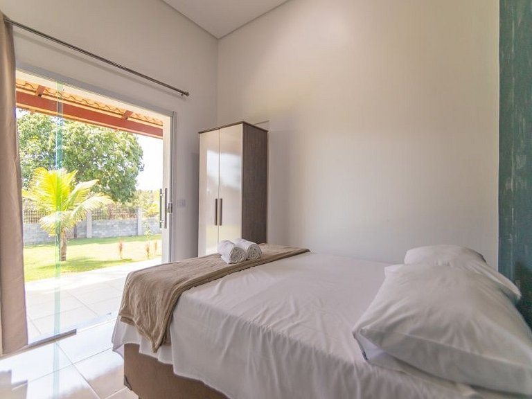 Chácara encantadora com 5 quartos, piscina e mesa de sinuca