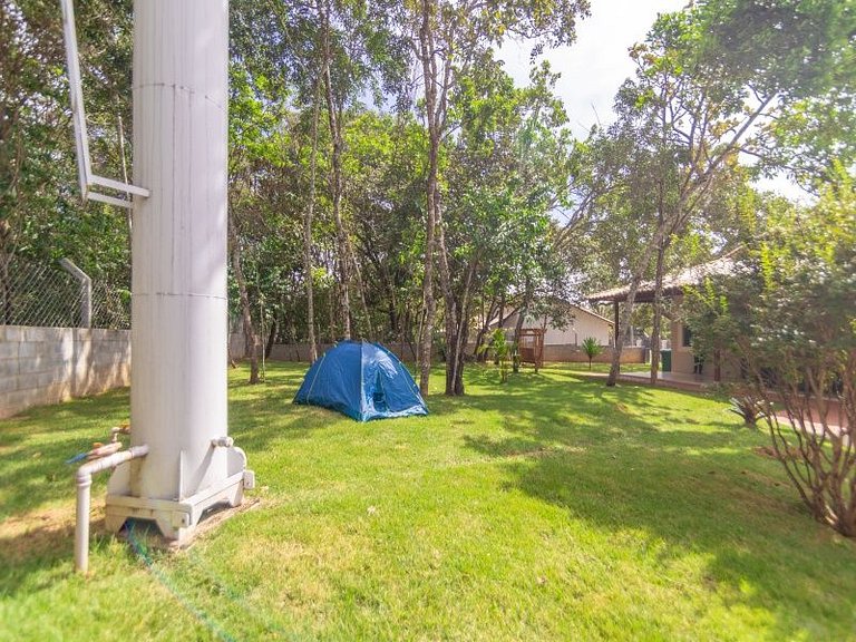 Chácara encantadora com 5 quartos, piscina e mesa de sinuca