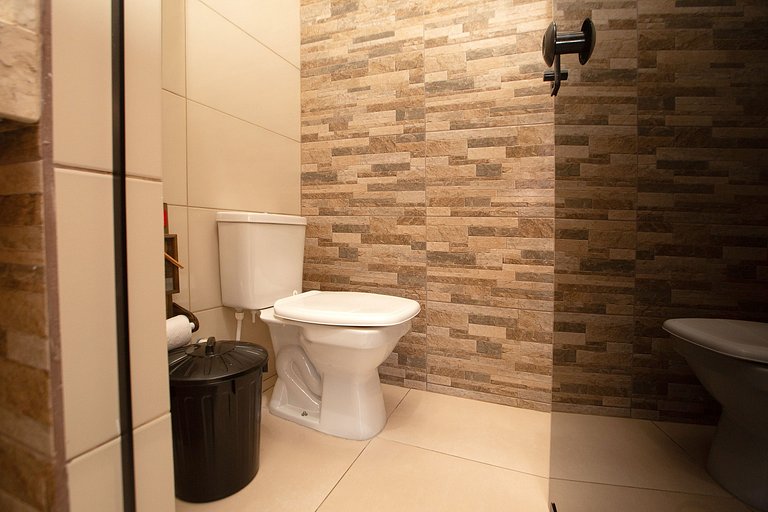 Casa com 5 suítes próximo ao lago Corumbá