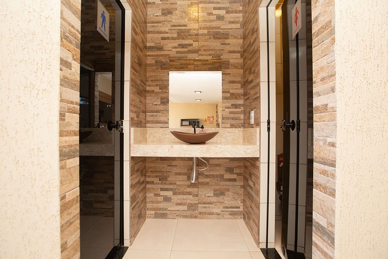 Casa com 5 suítes próximo ao lago Corumbá