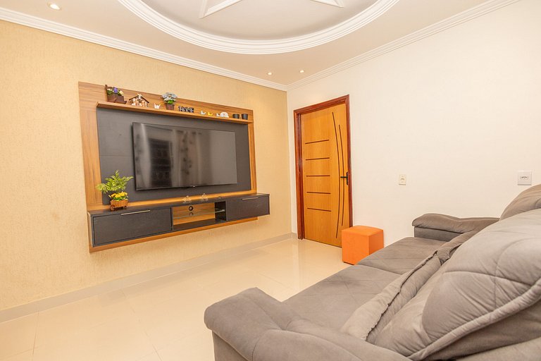 Casa 4 Quartos c/ Varanda Gourmet e Piscina