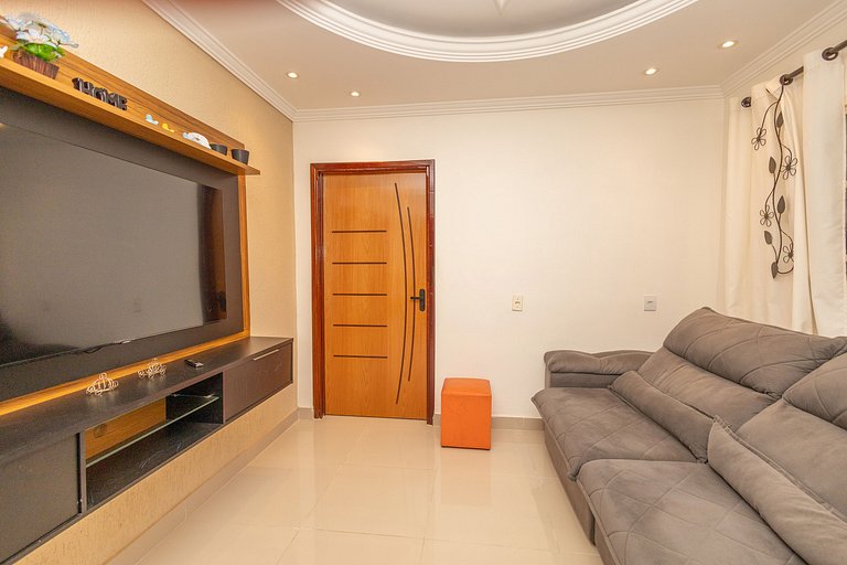 Casa 4 Quartos c/ Varanda Gourmet e Piscina