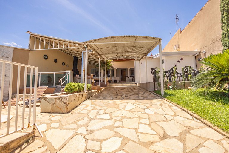 Casa 4 Quartos c/ Varanda Gourmet e Piscina
