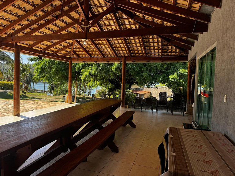 Sol, Piscina e Natureza: Estrutura Completa para Eventos e C