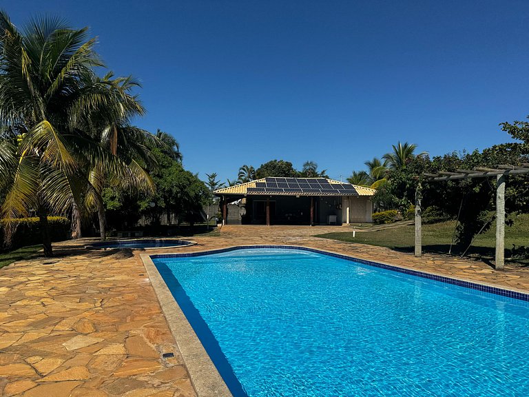 Sol, Piscina e Natureza: Estrutura Completa para Eventos e C