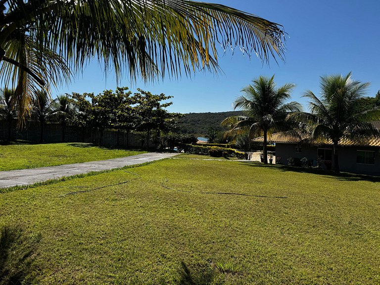 Sol, Piscina e Natureza: Estrutura Completa para Eventos e C