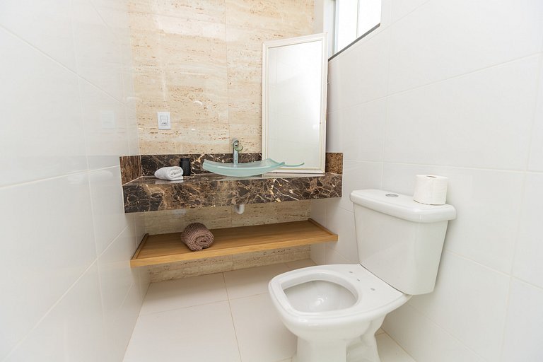 Novidade em Caldas Novas! Casa c/ Piscina e Sinuca