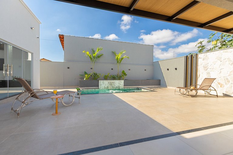Novidade em Caldas Novas! Casa c/ Piscina e Sinuca