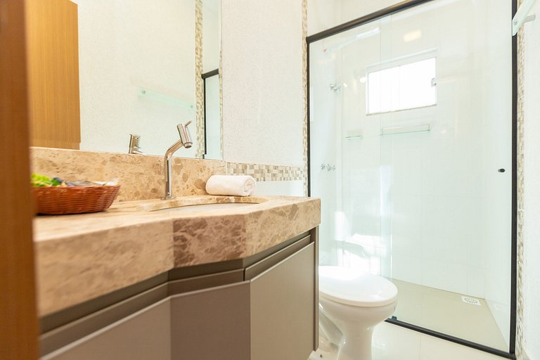 Refúgio com Piscina em Condomínio