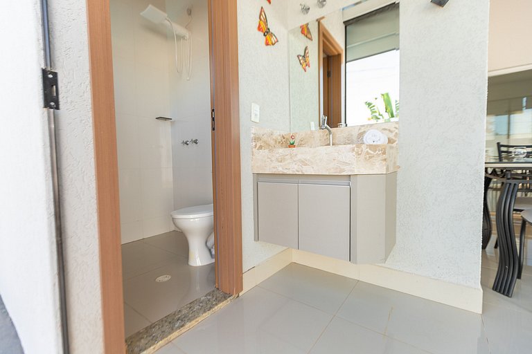 Refúgio com Piscina em Condomínio