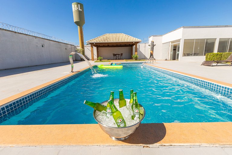 Recanto c/ 4 Suítes, Piscina e Área Gourmet