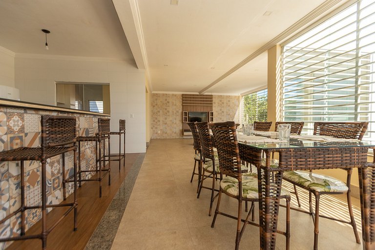 Recanto c/ 4 Suítes, Piscina e Área Gourmet