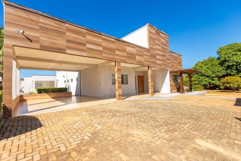 Recanto c/ 4 Suítes, Piscina e Área Gourmet