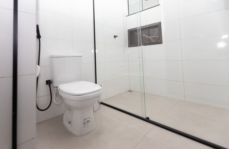 Sua Casa Perfeita c/ 4 Suítes e Piscina Aquecida