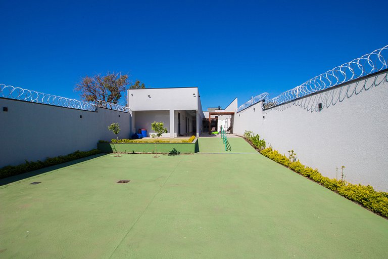 Sua Casa Perfeita c/ 4 Suítes e Piscina Aquecida