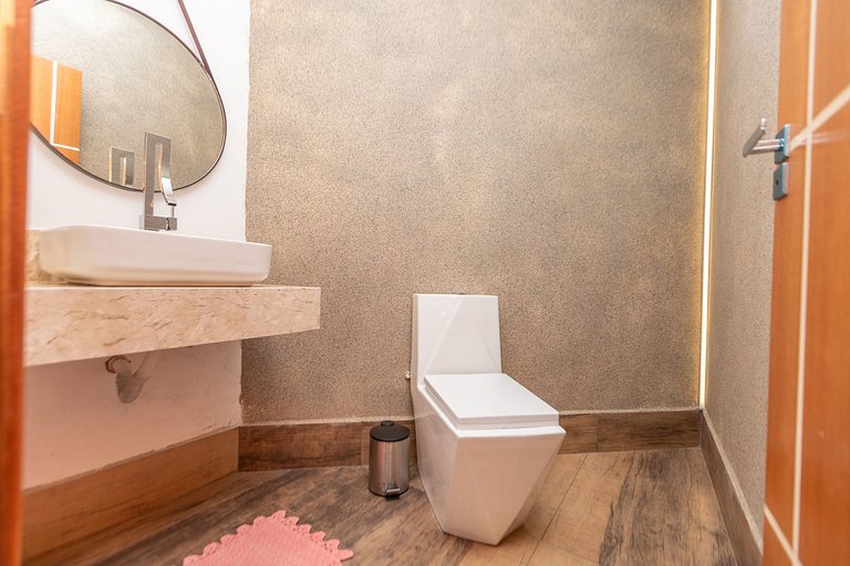 Escapada Romântica: Charme e Conforto com Jacuzzi