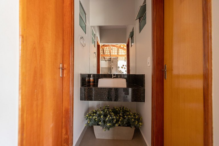 Refúgio 4 Suítes c/ Piscina, Sinuca e Área Gourmet