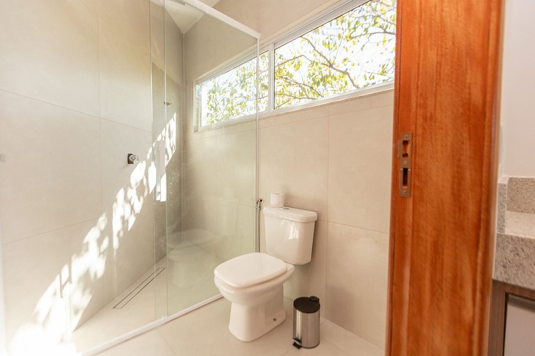 Escapada Romântica: Charme e Conforto com Jacuzzi