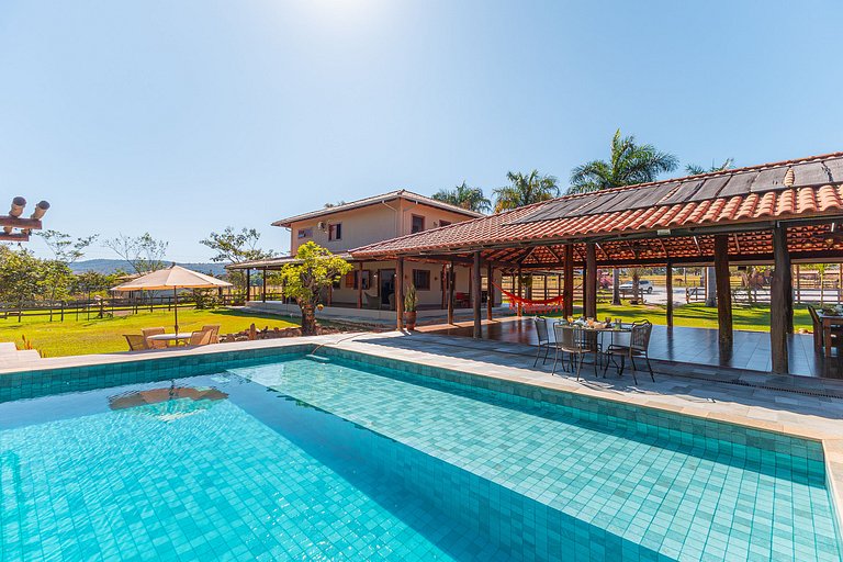 Refúgio no Cerrado com Lago, Piscina e Jacuzzi