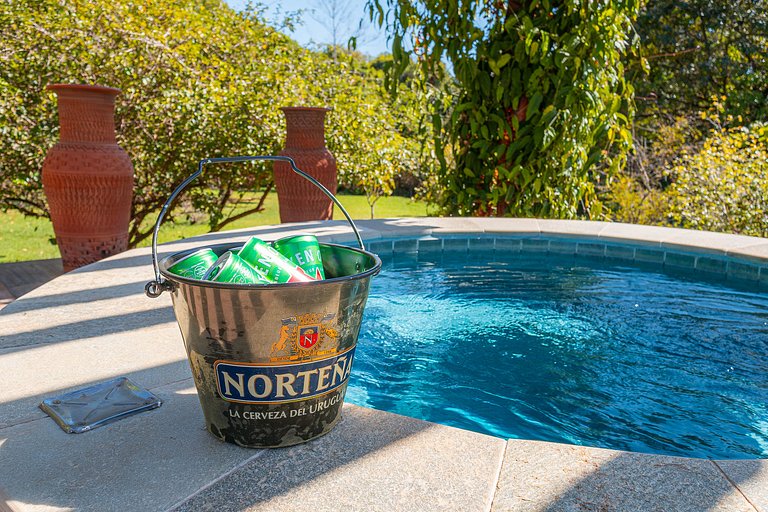 Refúgio no Cerrado com Lago, Piscina e Jacuzzi