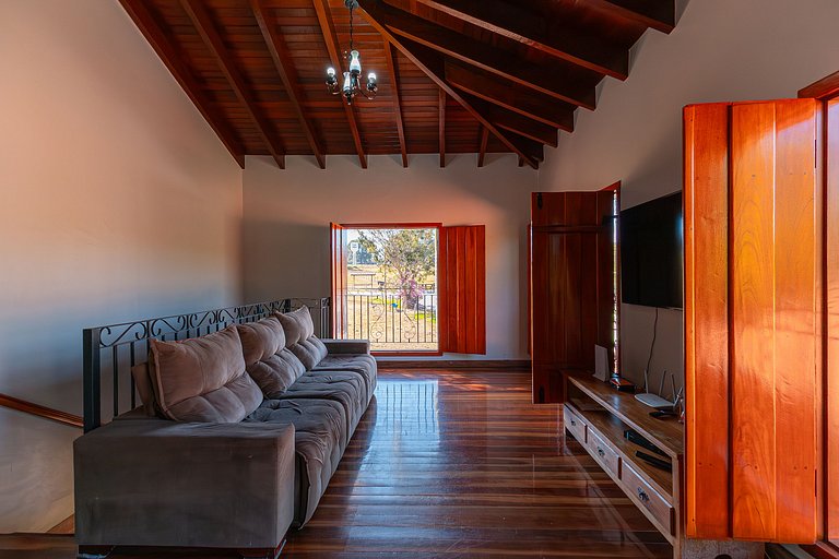 Refúgio no Cerrado com Lago, Piscina e Jacuzzi