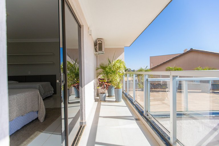 Exuberante Casa c/ Piscina e Suíte Master c/ Hidro
