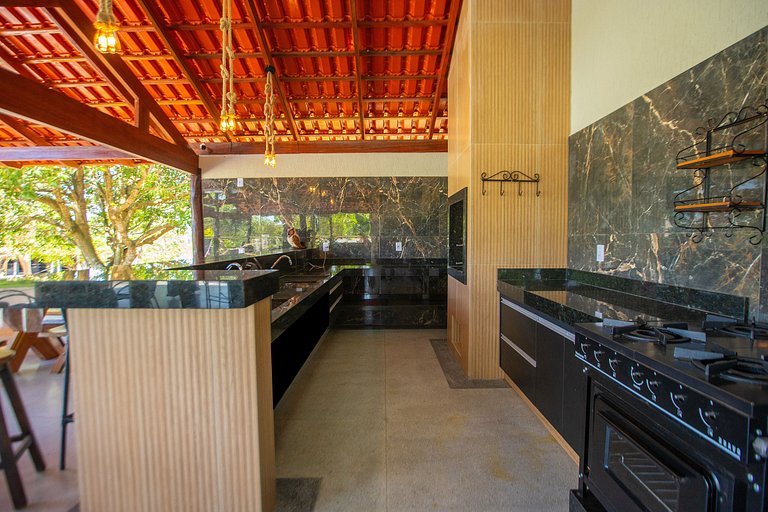 Chácara c/ Lazer Completo para Grupos e Famílias