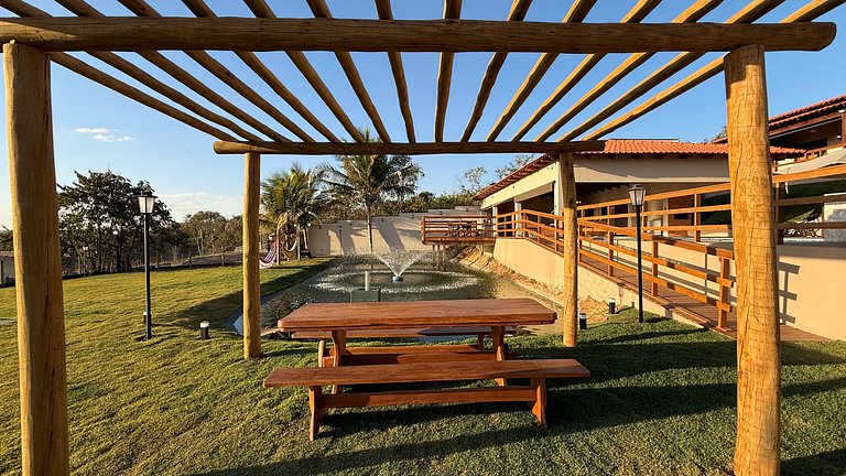 Chácara Incrível: Deck c/ Piscina, Hidro e Pesca