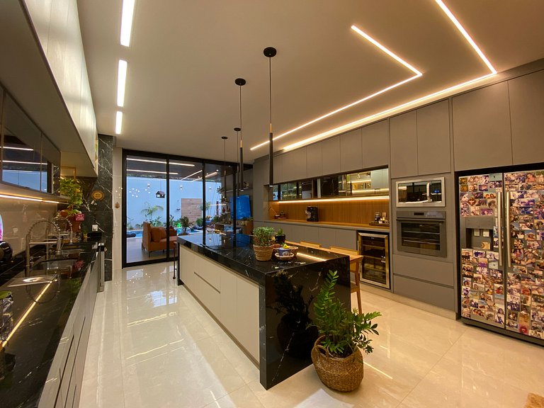 Refúgio de Luxo e Tranquilidade c/ Piscina e Hidro