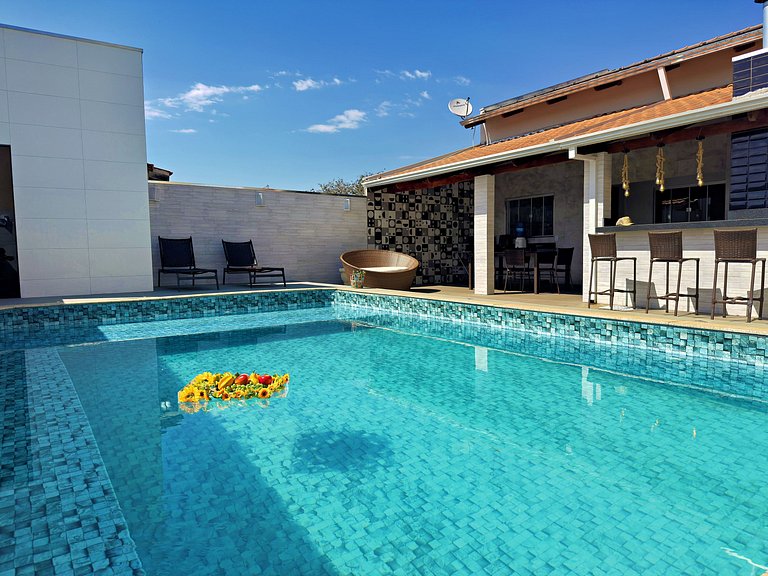 Casa 3 min do Centro p/15 pessoas|Piscina e Sinuca
