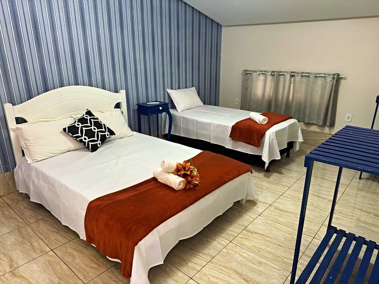 Casa 7 Quartos e Piscina no Centro de Caldas Novas
