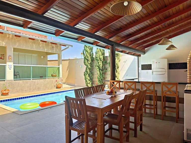 Casa 7 Quartos e Piscina no Centro de Caldas Novas