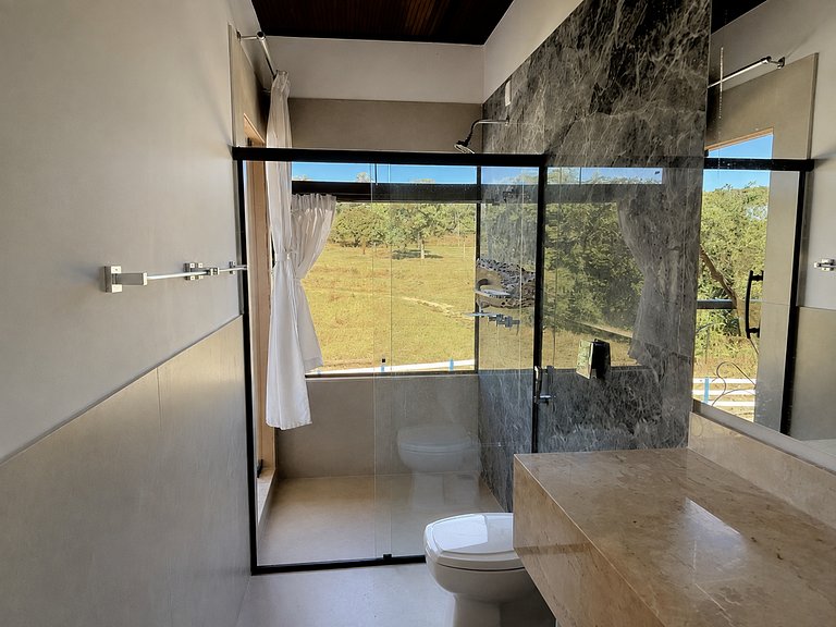 Casa de Campo Premium | 5 Suítes e Lago Privativo