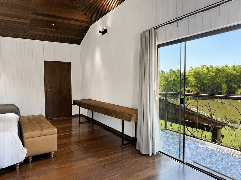 Casa de Campo Premium | 5 Suítes e Lago Privativo