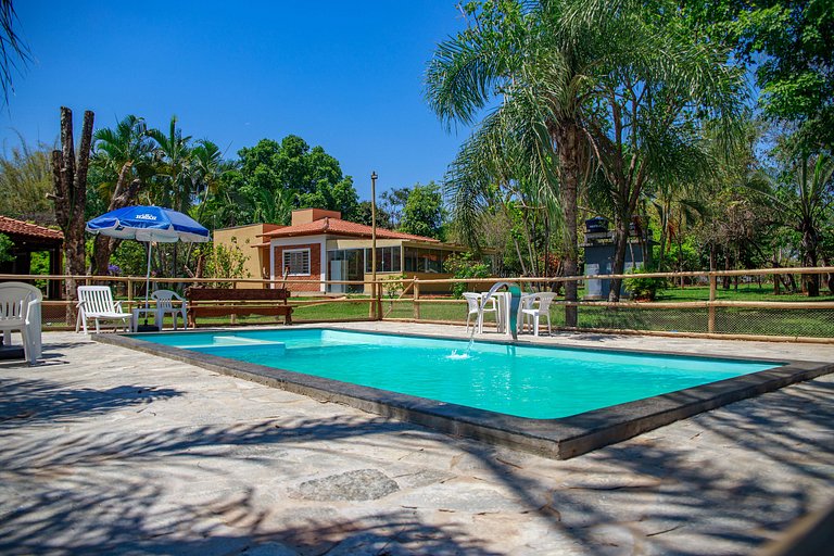 Rancho Alegre: 4 Suítes, Piscina, 10 min Hot Park