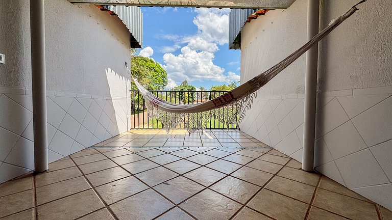 Sobrado com Piscina Aquecida perto do Hot Park