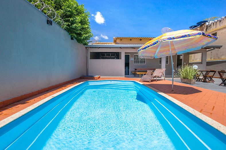 Casa completa c/ Piscina - Excelente localização