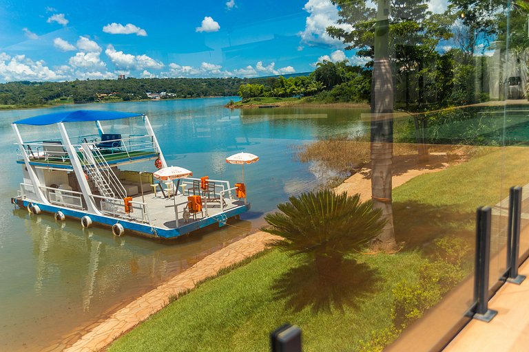 Paraíso à Beira Lago, Piscina e Vista Espetacular