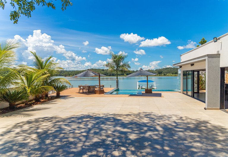 Paraíso à Beira Lago, Piscina e Vista Espetacular