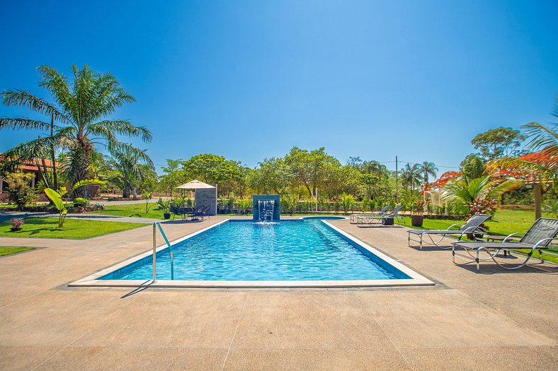 Paraíso familiar 6 quartos piscina e churrasqueira